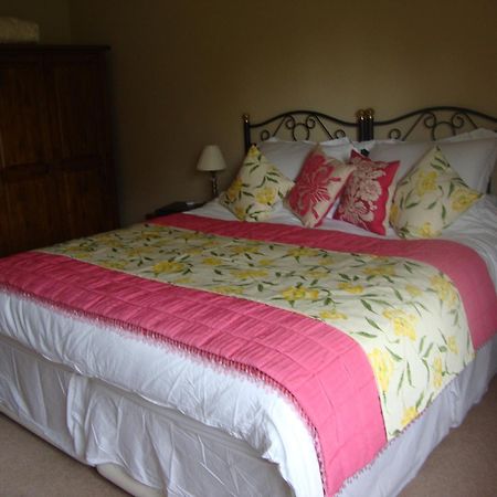 The Paddock Bed & Breakfast Haverfordwest Exterior photo