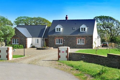 The Paddock Bed & Breakfast Haverfordwest Exterior photo